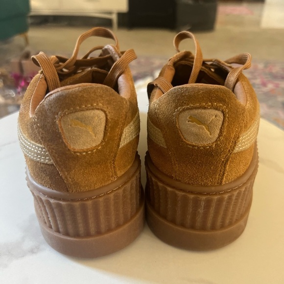 Puma Fenty - Picture 2 of 5